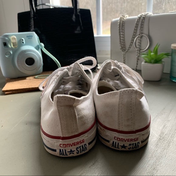 white converse - Picture 3 of 6